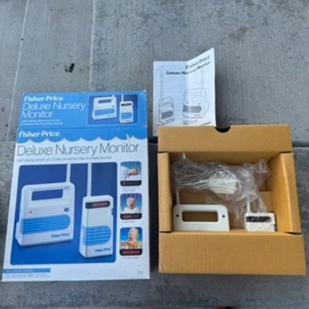 Fisher Price Deluxe Nursery Monitor Baby‎ Soother Light Display Sounds UNTESTED
